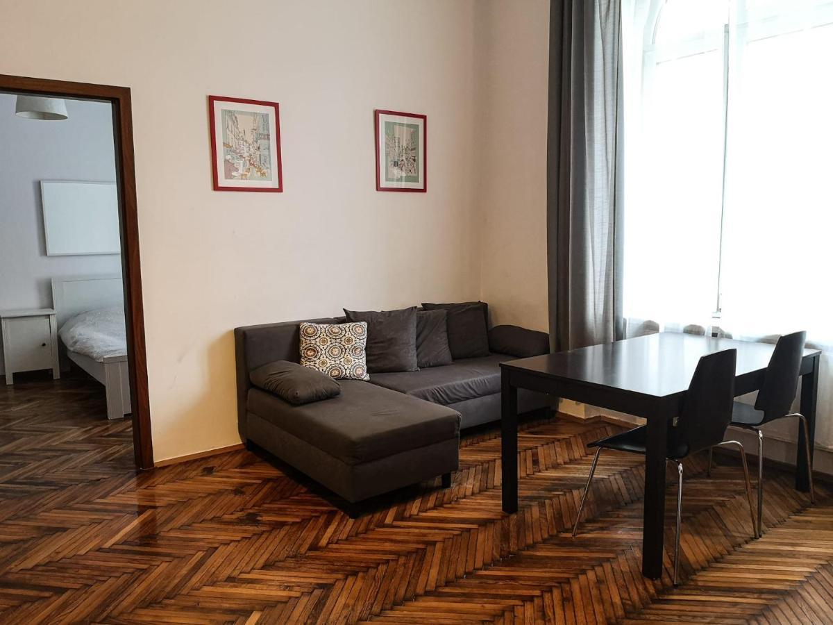 קרקוב Apartment Next To The Main Square מראה חיצוני תמונה